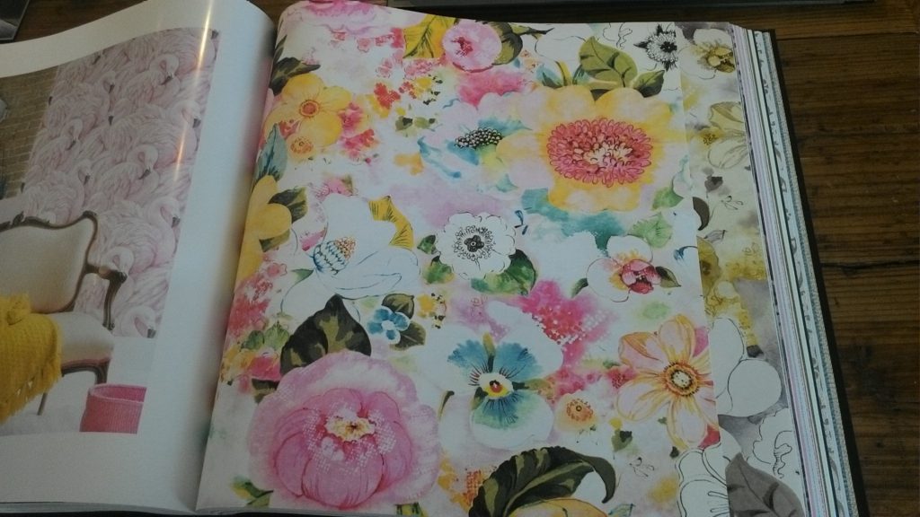 花柄壁紙